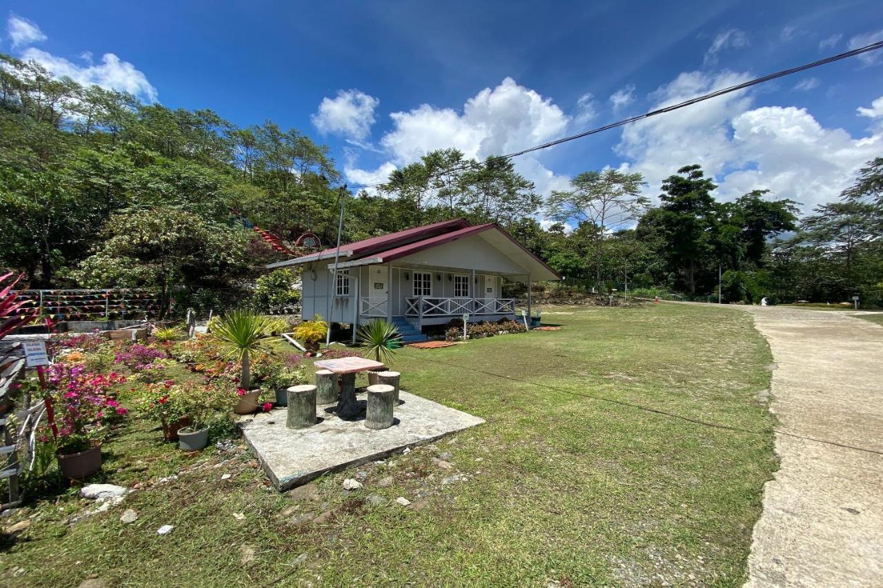 Hotel SPOT ON 90279 Kinomulok Garden Ranau Exterior foto